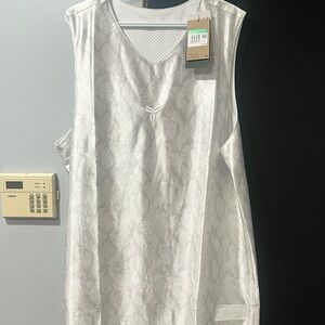 Nike Kobe  White Patterned Sleeveless Top